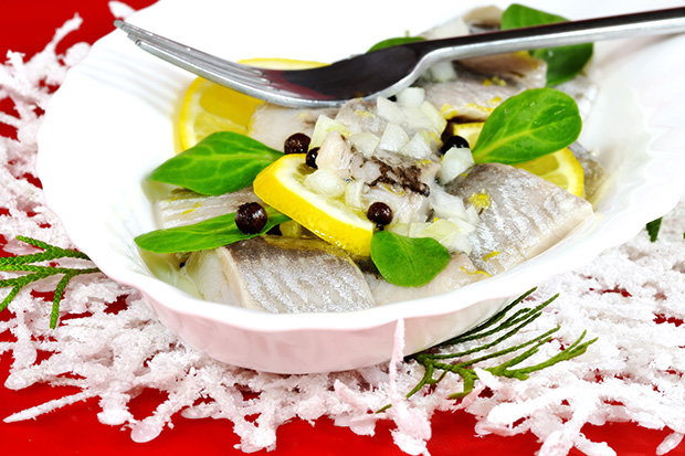 Śledź w oleju ok. 310 kcal